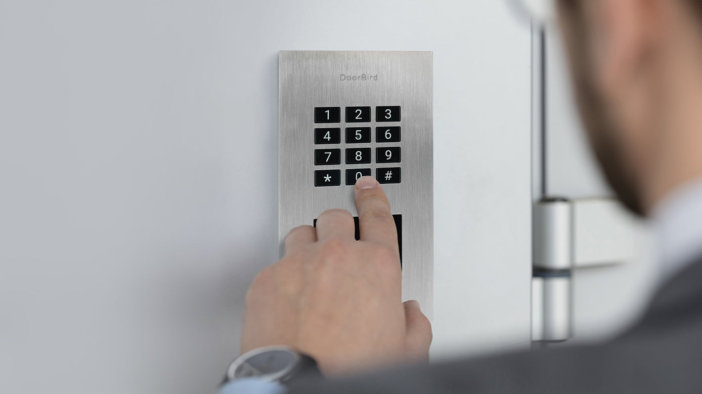 A1121 Flush-mount IP Access Control Device