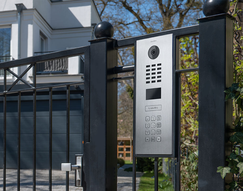 D2201KV Flush-Mount IP Video Intercom