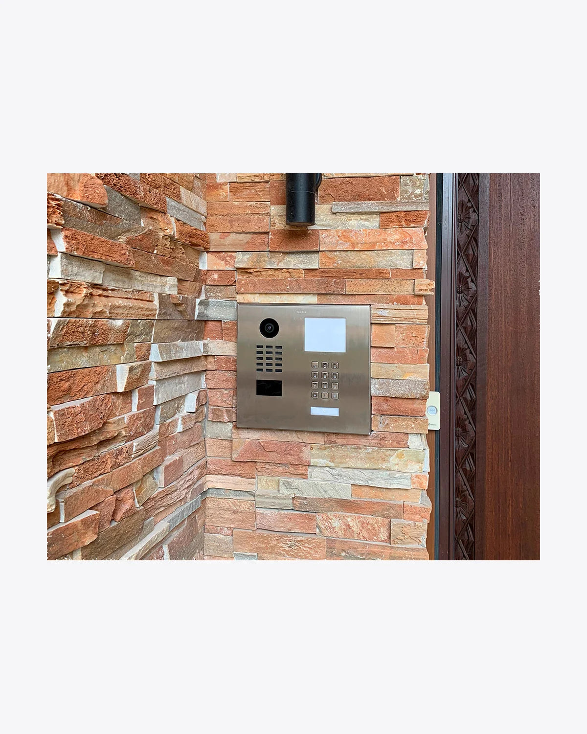 D2101IKH Flush-mount IP Video Intercom